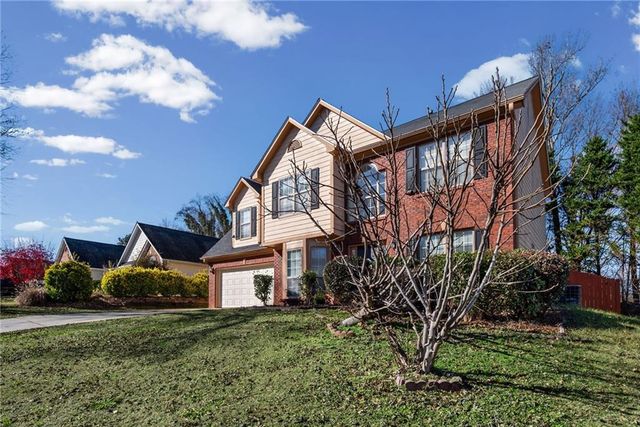 545 Sterling Pointe Court, Lawrenceville, GA 30043