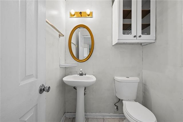 545 Sterling Pointe Court, Lawrenceville, GA 30043