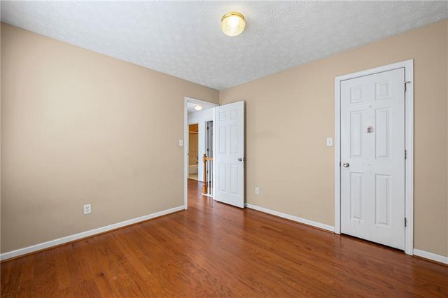 545 Sterling Pointe Court, Lawrenceville, GA 30043