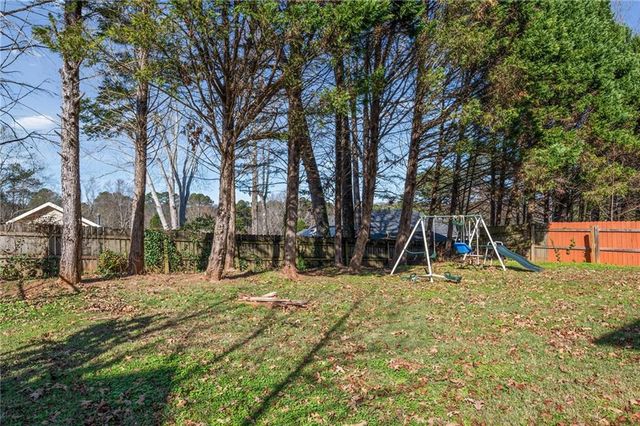 545 Sterling Pointe Court, Lawrenceville, GA 30043