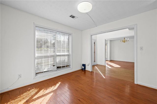 545 Sterling Pointe Court, Lawrenceville, GA 30043