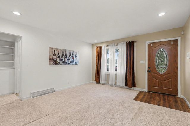6148 N Globe Street, Westland, MI 48185
