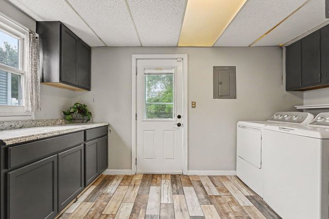 6148 N Globe Street, Westland, MI 48185