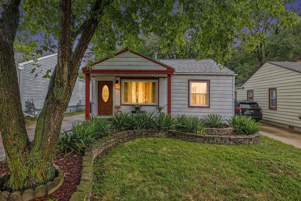 6148 N Globe Street, Westland, MI 48185