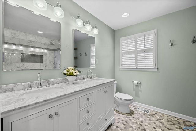 1907 Lynnbrook Drive, Huntsville, AL 35803