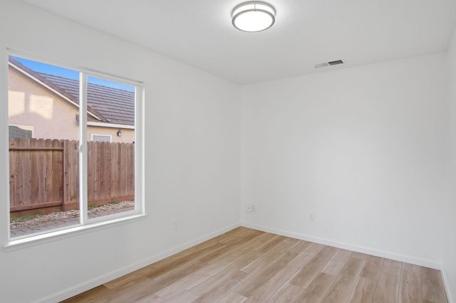 2808 Medinah Way, Modesto, CA 95355