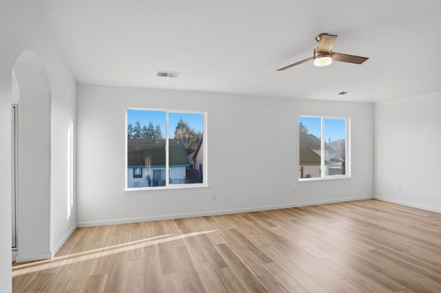 2808 Medinah Way, Modesto, CA 95355