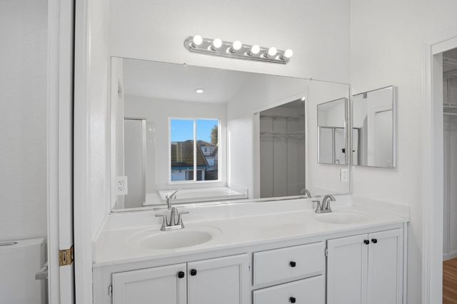 2808 Medinah Way, Modesto, CA 95355