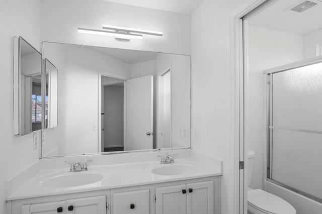 2808 Medinah Way, Modesto, CA 95355