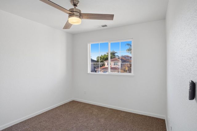 2808 Medinah Way, Modesto, CA 95355