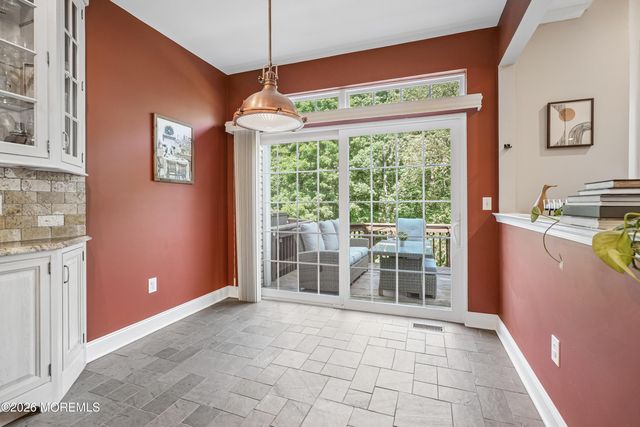 20 Kensington Drive, Randolph, NJ 07869