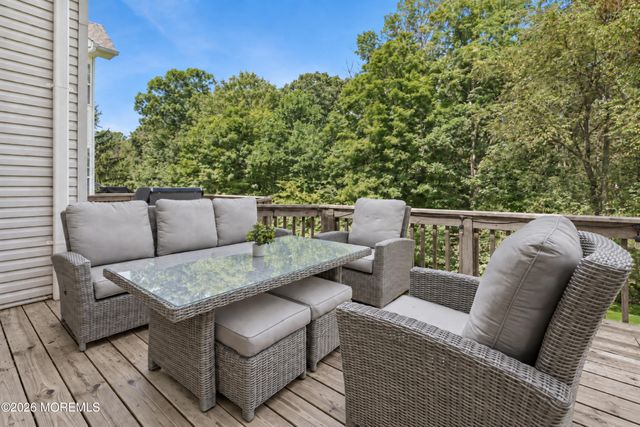 20 Kensington Drive, Randolph, NJ 07869