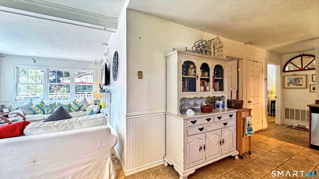8 Kenn Road, Old Saybrook, CT 06475