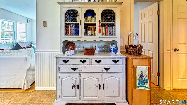 8 Kenn Road, Old Saybrook, CT 06475