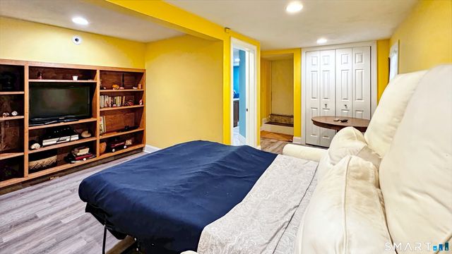 8 Kenn Road, Old Saybrook, CT 06475