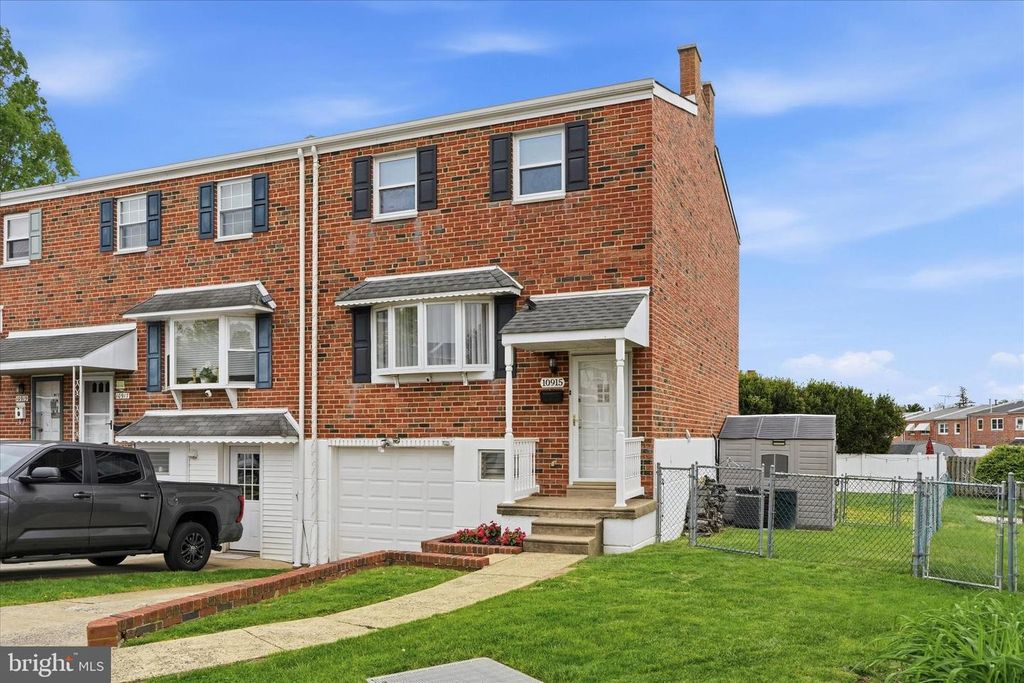 10915 HEFLIN RD, Philadelphia, PA 19154