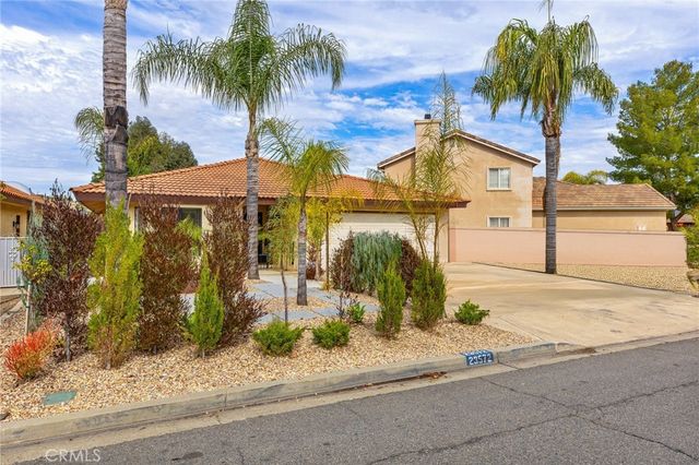 23572 Continental Drive, Canyon Lake, CA 92587