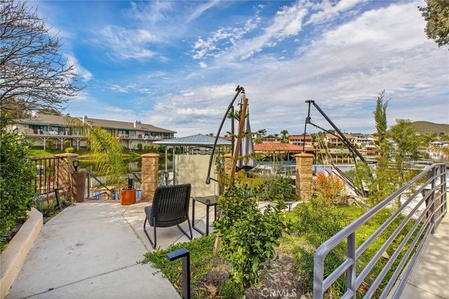 23572 Continental Drive, Canyon Lake, CA 92587