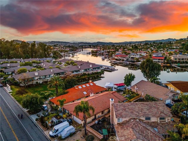 23572 Continental Drive, Canyon Lake, CA 92587