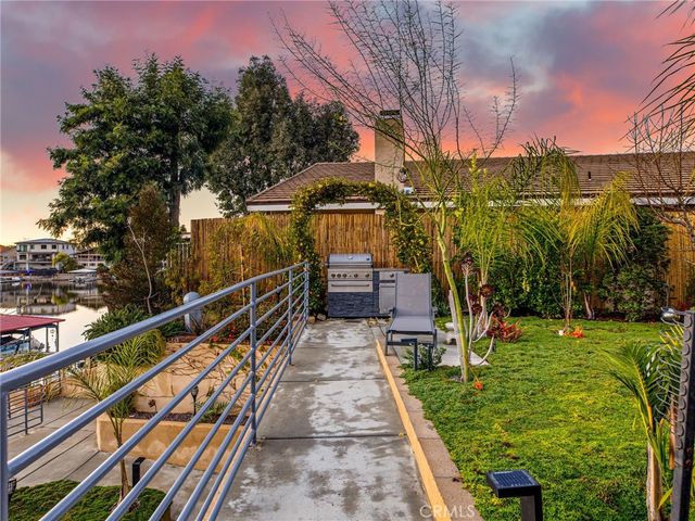 23572 Continental Drive, Canyon Lake, CA 92587