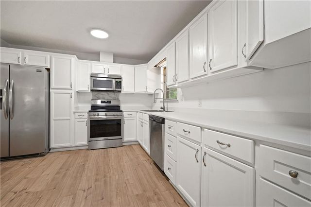 10161 Pollard Road, Semmes, AL 36575