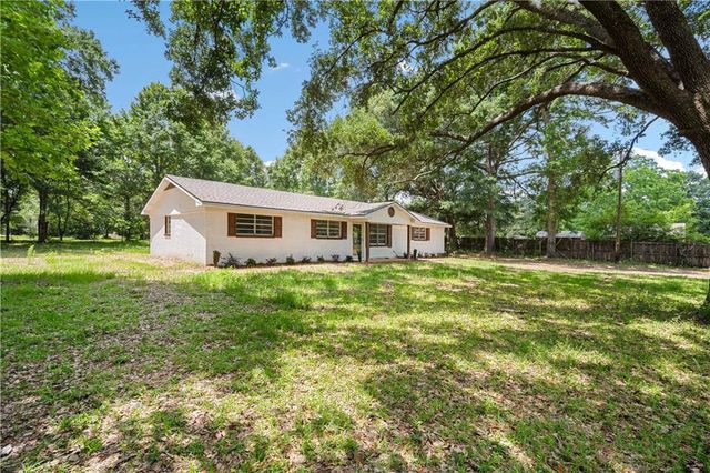 10161 Pollard Road, Semmes, AL 36575