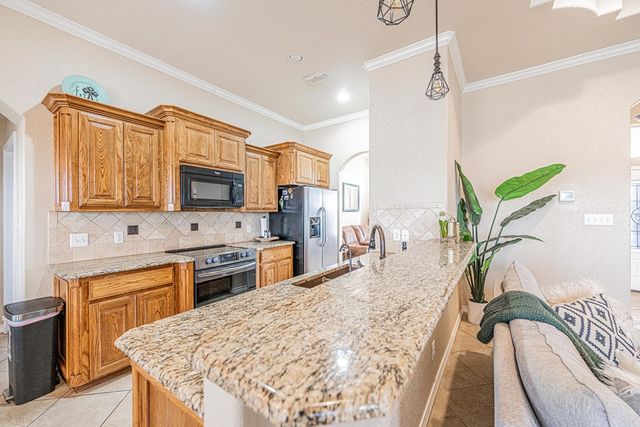 1314 S County Rd 1118, Midland, TX 79706