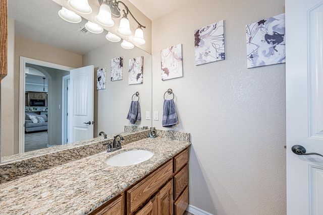 1314 S County Rd 1118, Midland, TX 79706