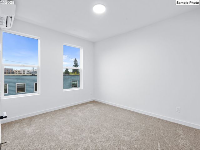 7190 Ne Glisan St, Portland, OR 97213