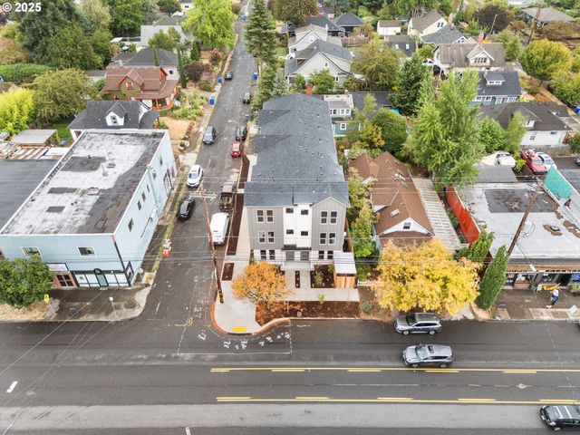 7190 Ne Glisan St, Portland, OR 97213