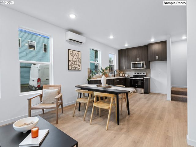 7190 Ne Glisan St, Portland, OR 97213