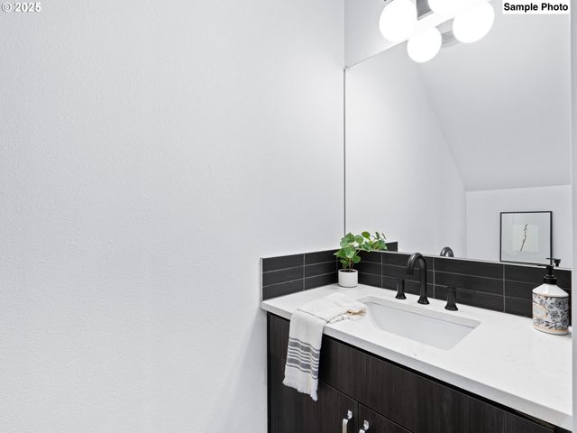 7190 Ne Glisan St, Portland, OR 97213