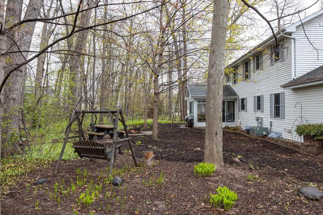 W5940 MOONFLOWER DRIVE, Appleton, WI 54915