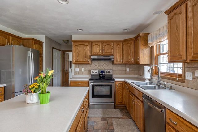 W5940 MOONFLOWER DRIVE, Appleton, WI 54915