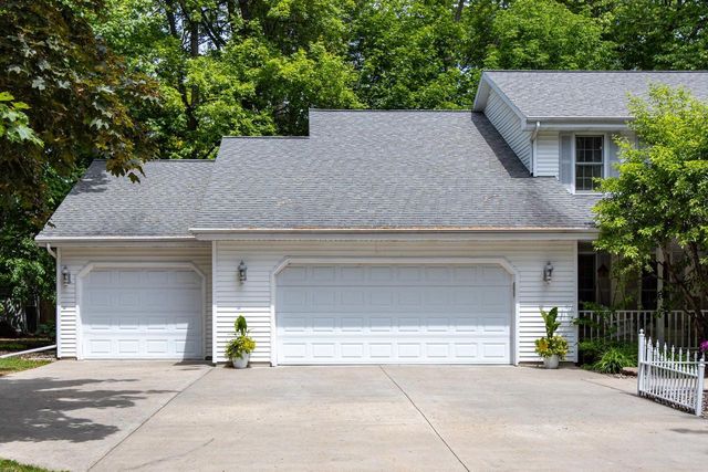 W5940 MOONFLOWER DRIVE, Appleton, WI 54915