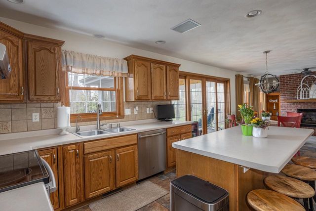 W5940 MOONFLOWER DRIVE, Appleton, WI 54915