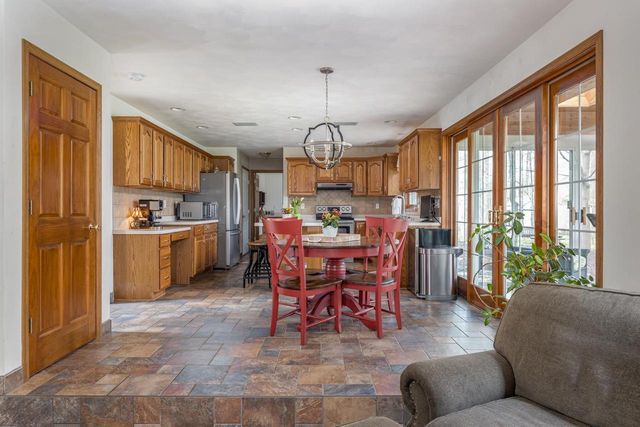 W5940 MOONFLOWER DRIVE, Appleton, WI 54915