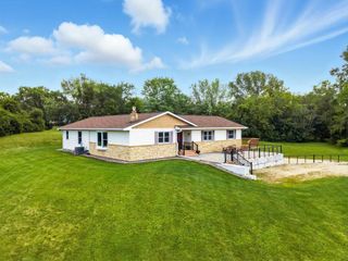 22575 Pinto Lane, Lakeville, MN 55044