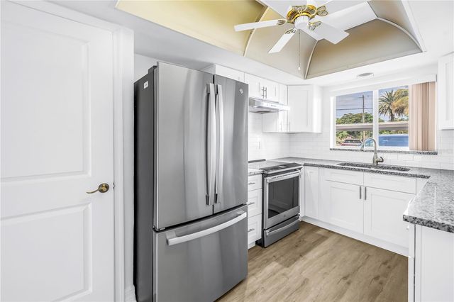 300 64TH AVENUE 117, St Pete Beach, FL 33706