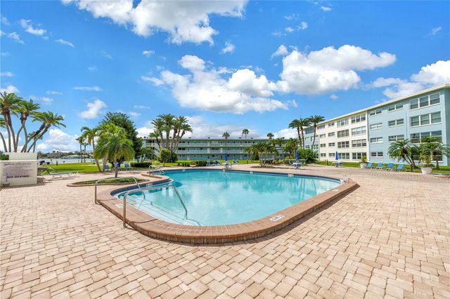 300 64TH AVENUE 117, St Pete Beach, FL 33706
