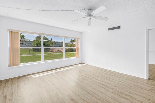 300 64TH AVENUE 117, St Pete Beach, FL 33706