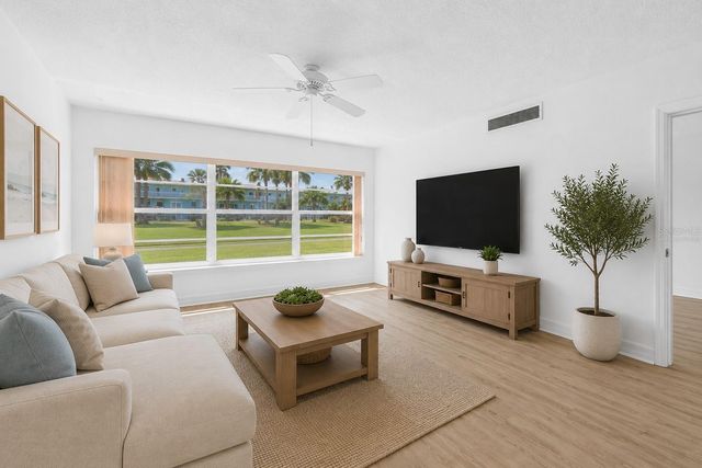300 64TH AVENUE 117, St Pete Beach, FL 33706