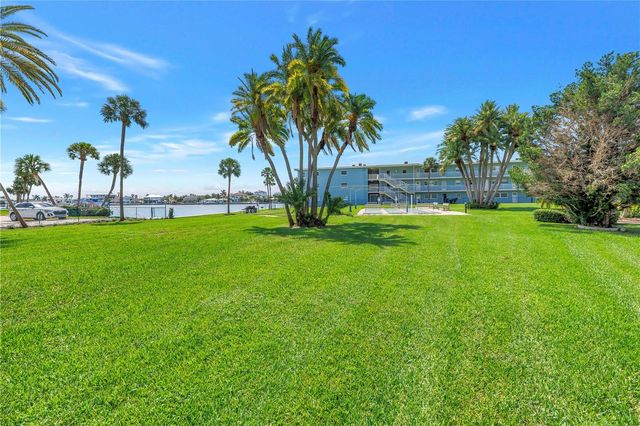 300 64TH AVENUE 117, St Pete Beach, FL 33706