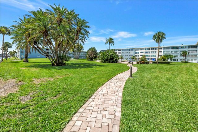 300 64TH AVENUE 117, St Pete Beach, FL 33706