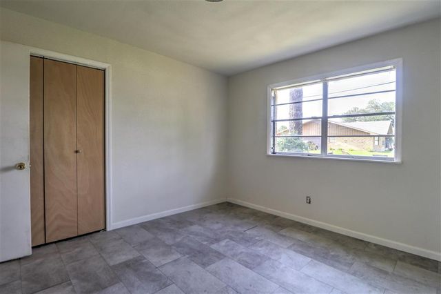 701 Park Hill Drive, Lake Charles, LA 70605