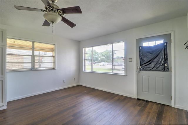 701 Park Hill Drive, Lake Charles, LA 70605