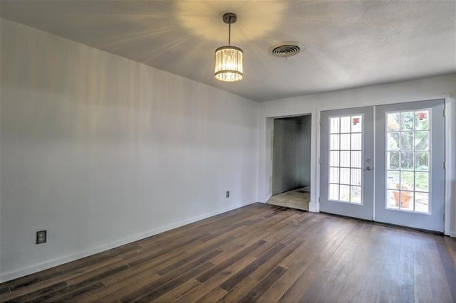701 Park Hill Drive, Lake Charles, LA 70605