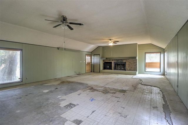 701 Park Hill Drive, Lake Charles, LA 70605
