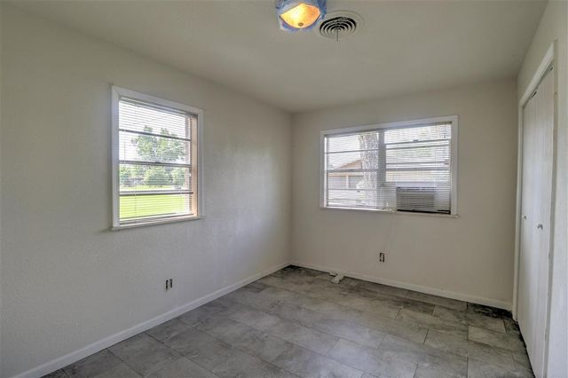701 Park Hill Drive, Lake Charles, LA 70605