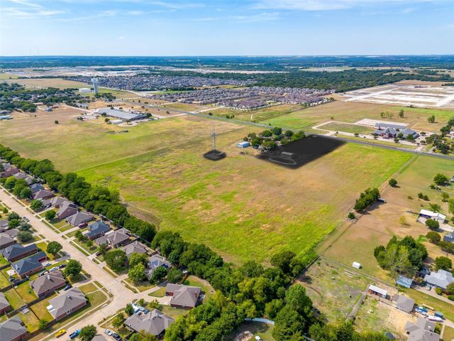 727 E Ovilla Road, Red Oak, TX 75154